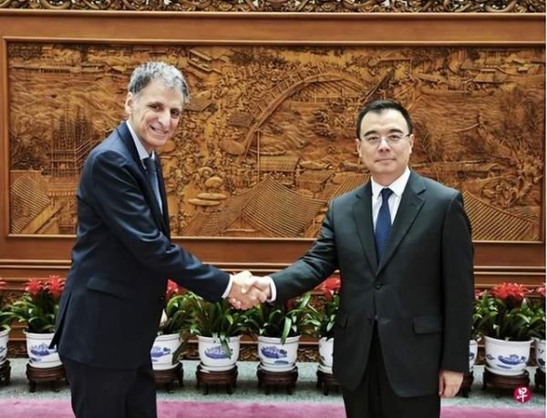 长红配资 以色列驻华大使上门，开口就“求合作”，中方一句话说得语重心长